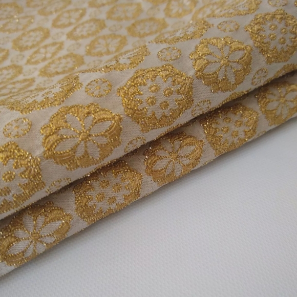 Vintage metallic medallion print skirt - Picture 6 of 8